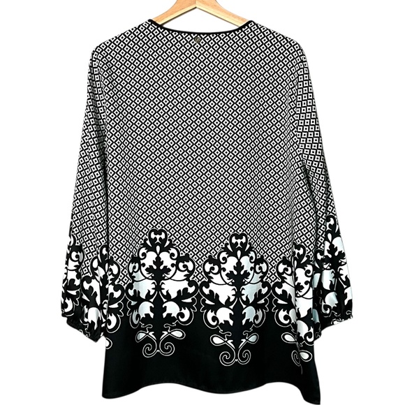 CHICO’S Easy Care Poly Geometric Print Tunic Top Sz 16 - Picture 4 of 12